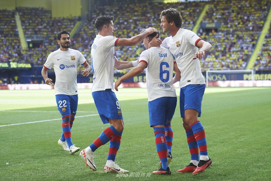 而是尊重的 而是尊重的